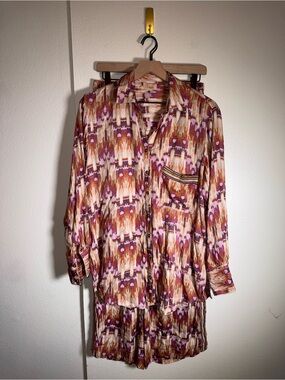 NKN NEKANE satin bold pattern two piece flowy lounge wear set M